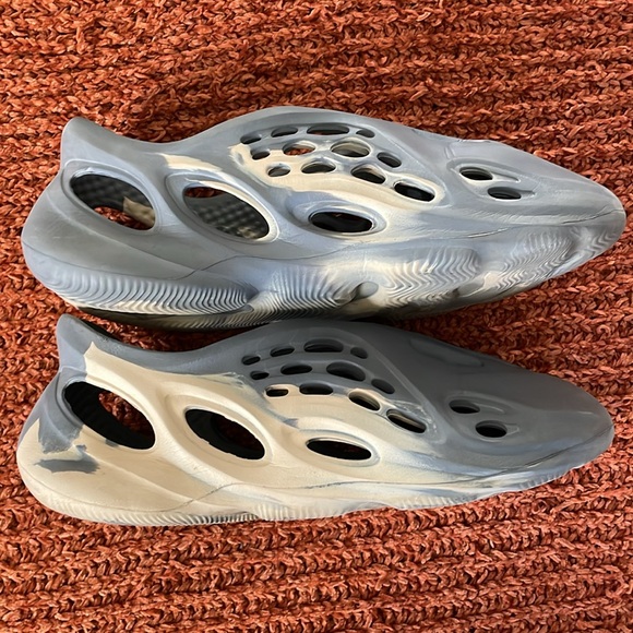 Adidas foam runners - Picture 5 of 6